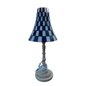Tiffany Style Table Lamp White/black Checkered Stained Glass 23”-9.5”x9.5” Shade